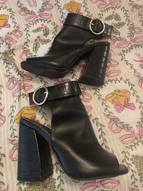 Black Leather Peep-Toe Block Heel Booties with Gold Buckle